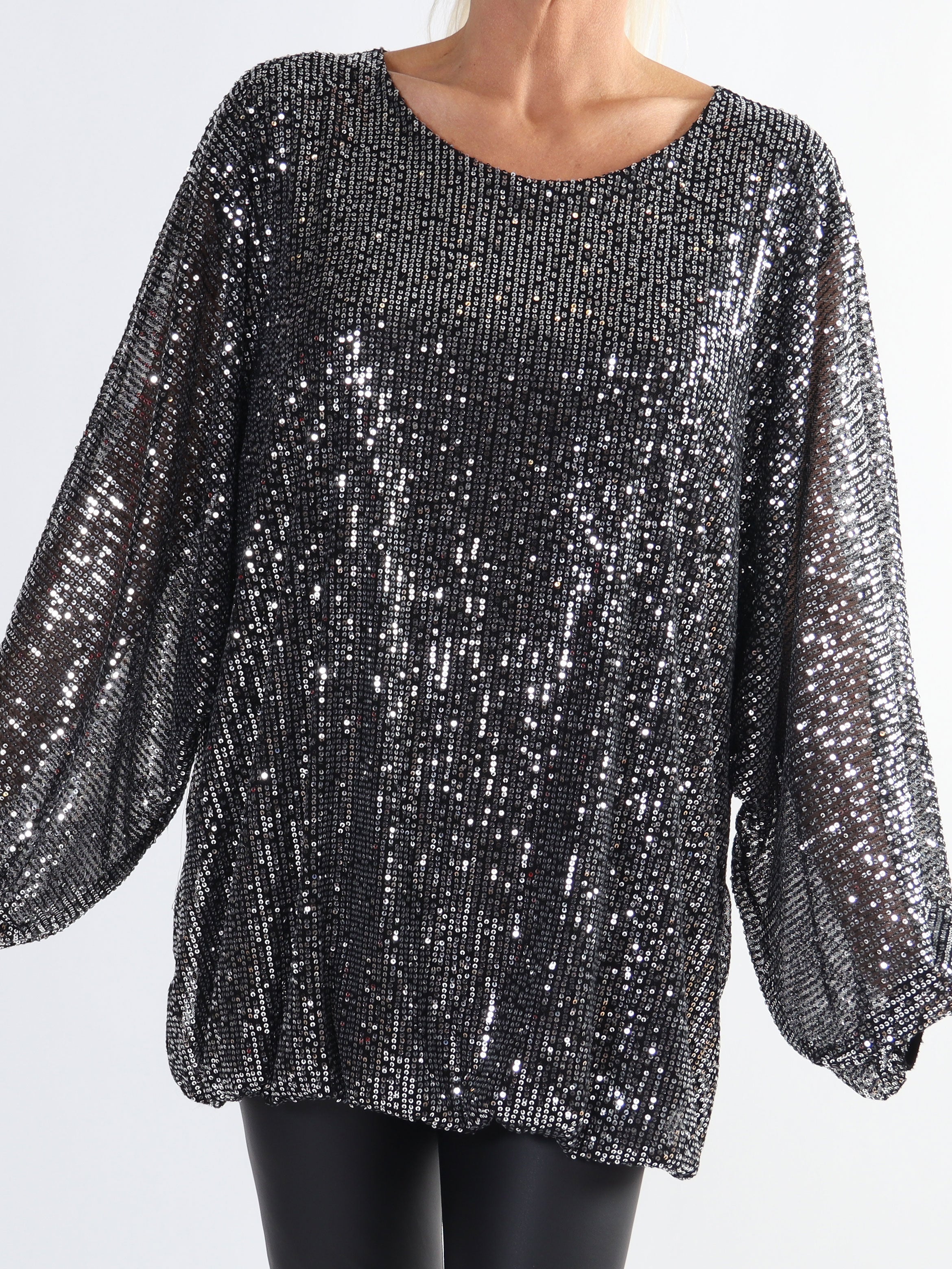 Destiny - Plus size paillet bluse med flagermusærmer